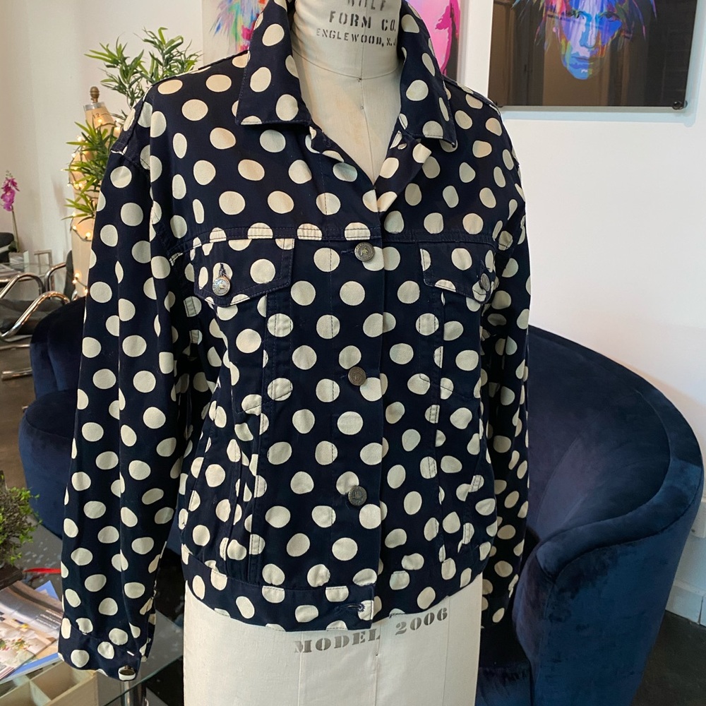 Vintage Moschino Jacket and high waist shorts!